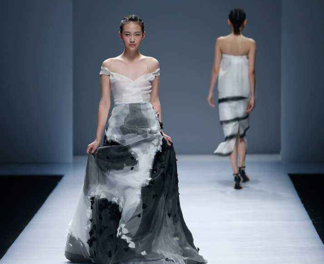 [时尚快讯]2018中国深圳服装原创设计大赛落幕 俞柳辰《AVIATION飞行术》获得金奖