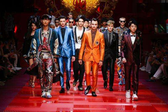 [时尚快讯]源自天然的LACUES美容护肤品如清水芙蓉般“清新隽永”